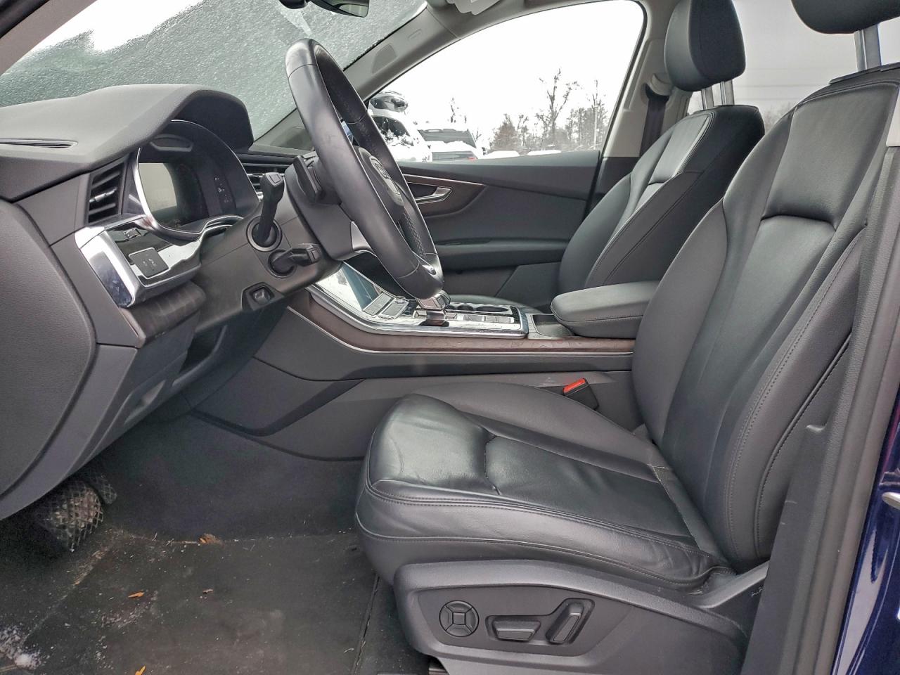 Audi Q7 Premium Plus Image 9