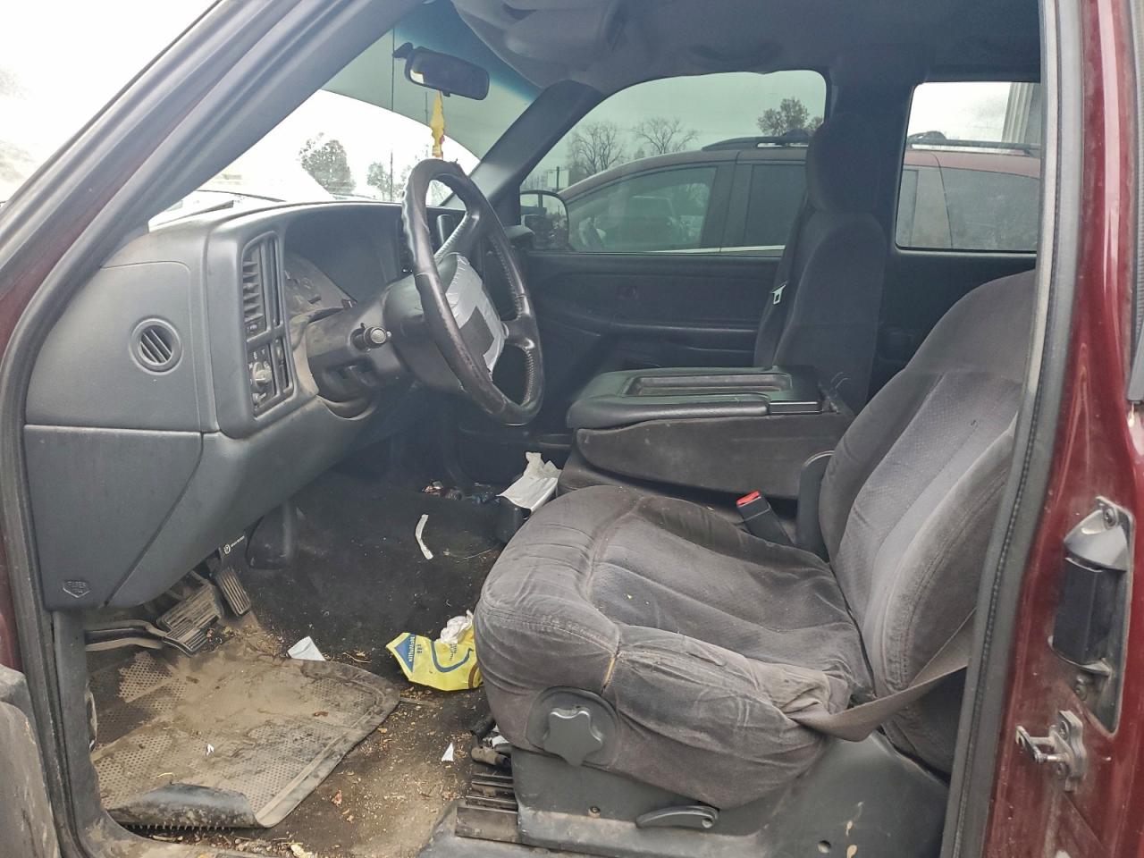 Chevrolet Silverado C1500 Image 6