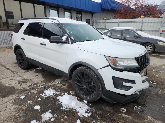 Ford Explorer Image 3