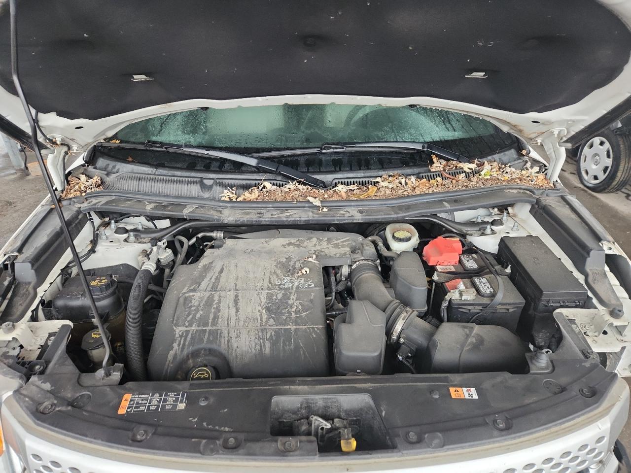 Ford Explorer Xlt Image 9