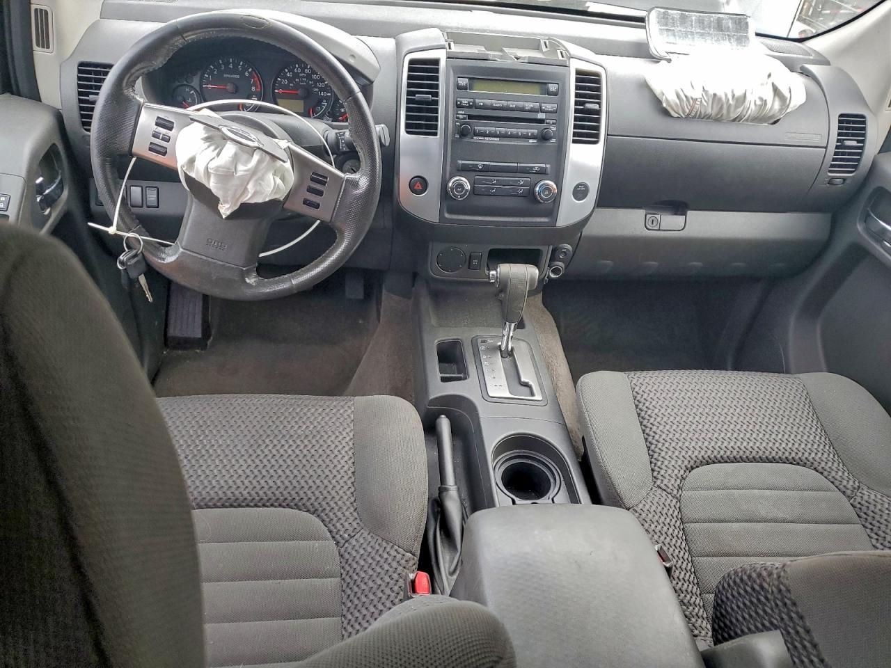 Nissan Frontier Sv Image 4