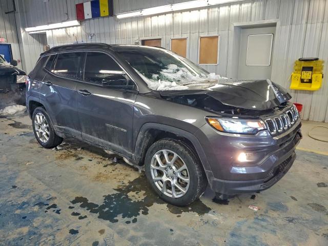 Jeep Compass Latitude Lux Image 6