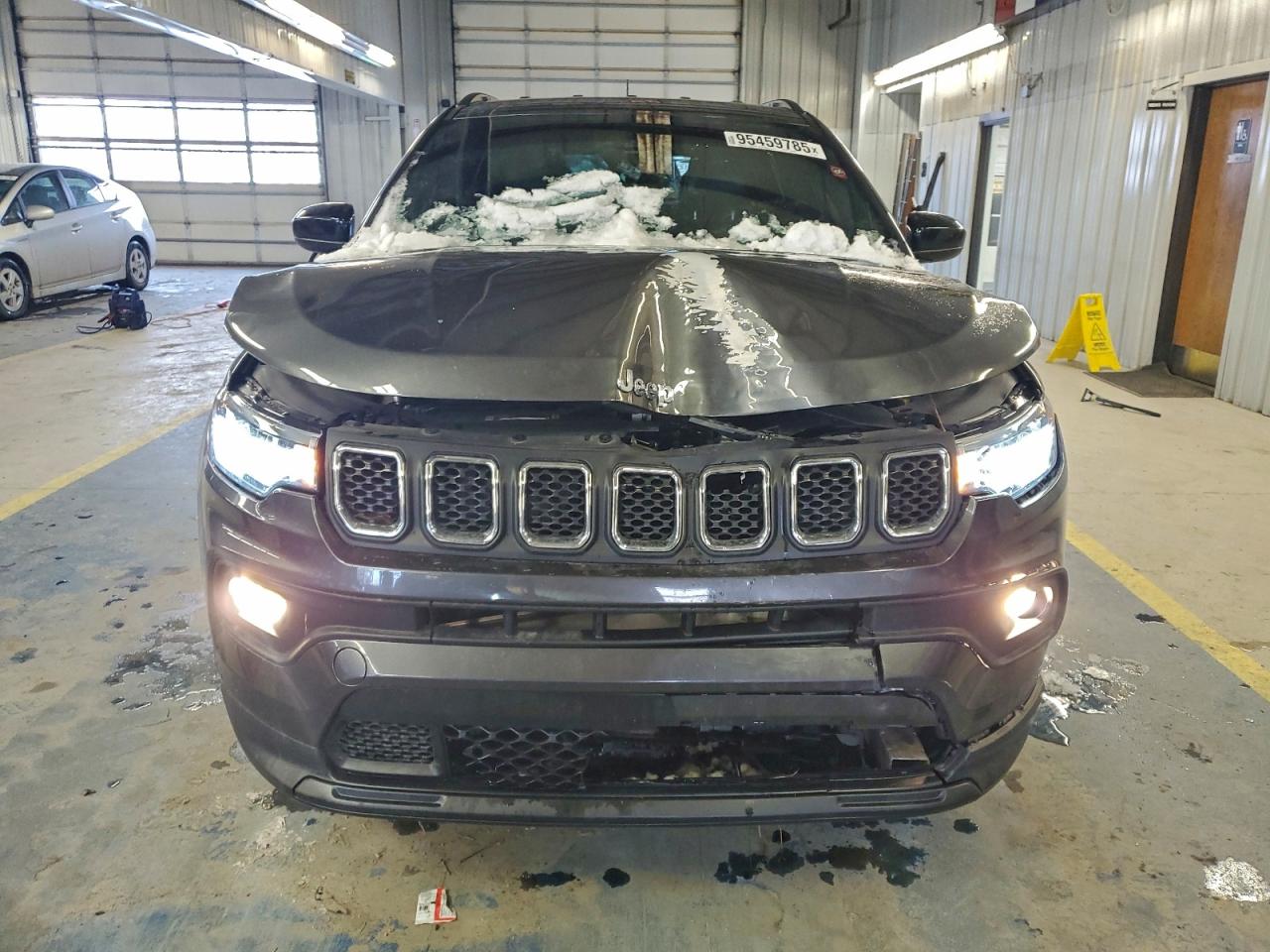 Jeep Compass Latitude Lux Image 4