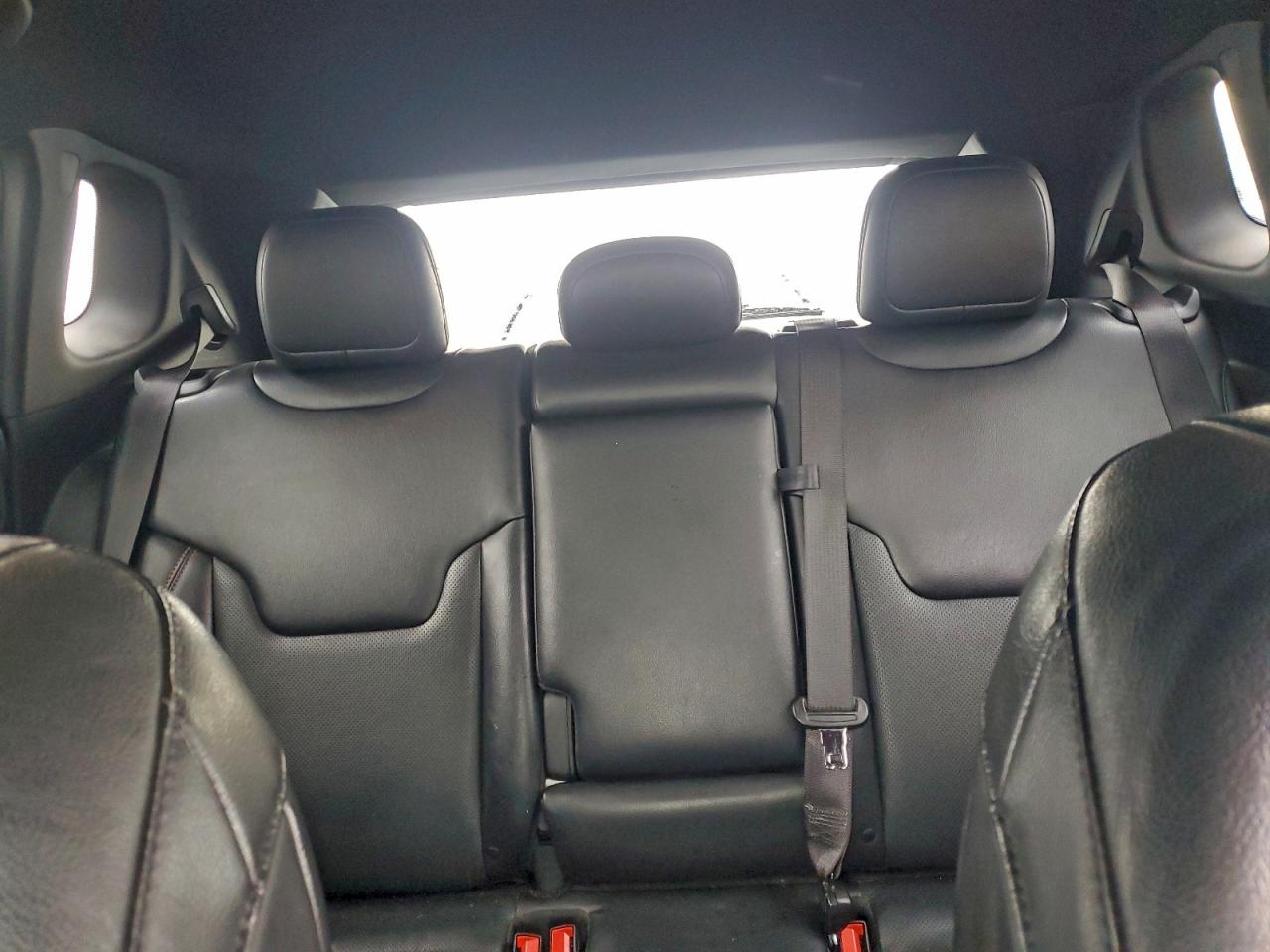 Jeep Compass Latitude Lux Image 13