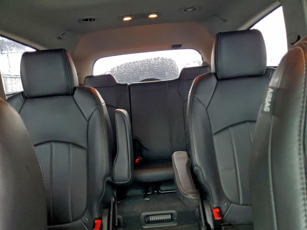 Buick Enclave Image 7