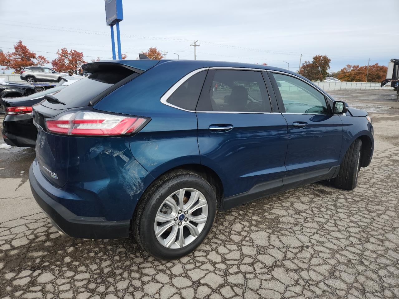 Ford Edge Titanium Image 11