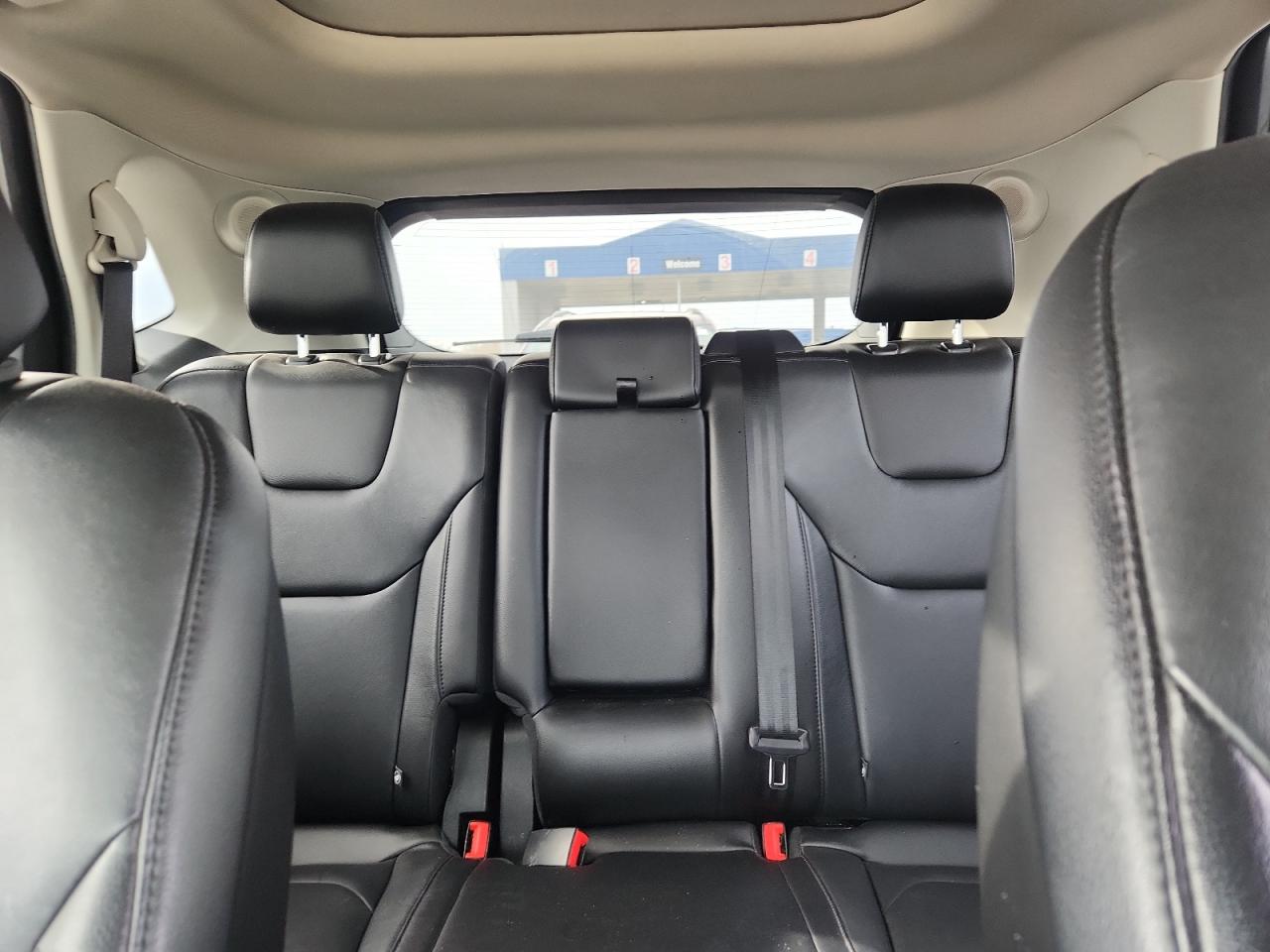 Ford Edge Titanium Image 6