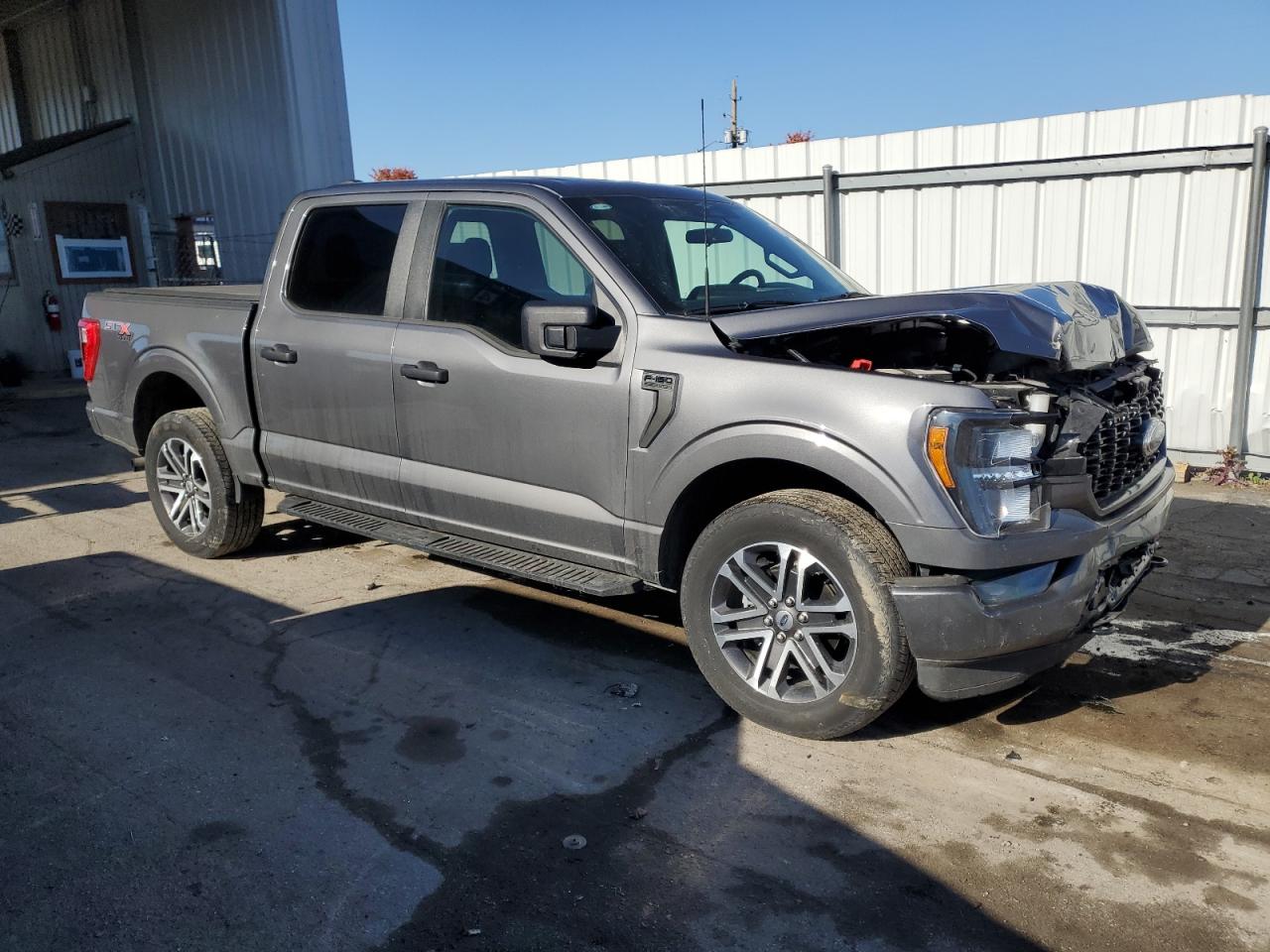 Ford F-150 Supercrew Image 8