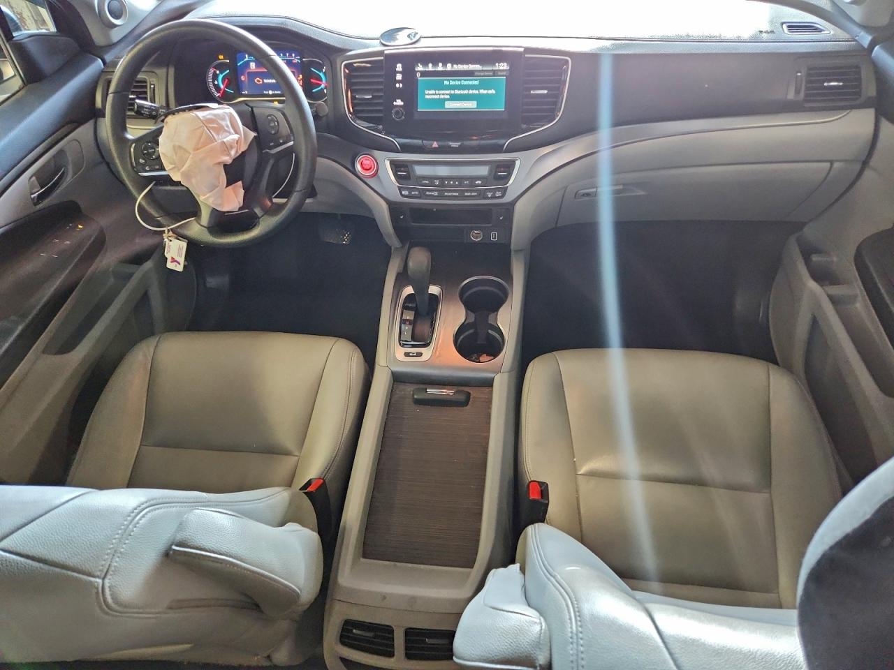 Honda Pilot Ex Image 8