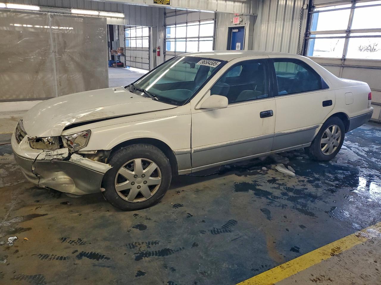 Toyota Camry Ce Image 1