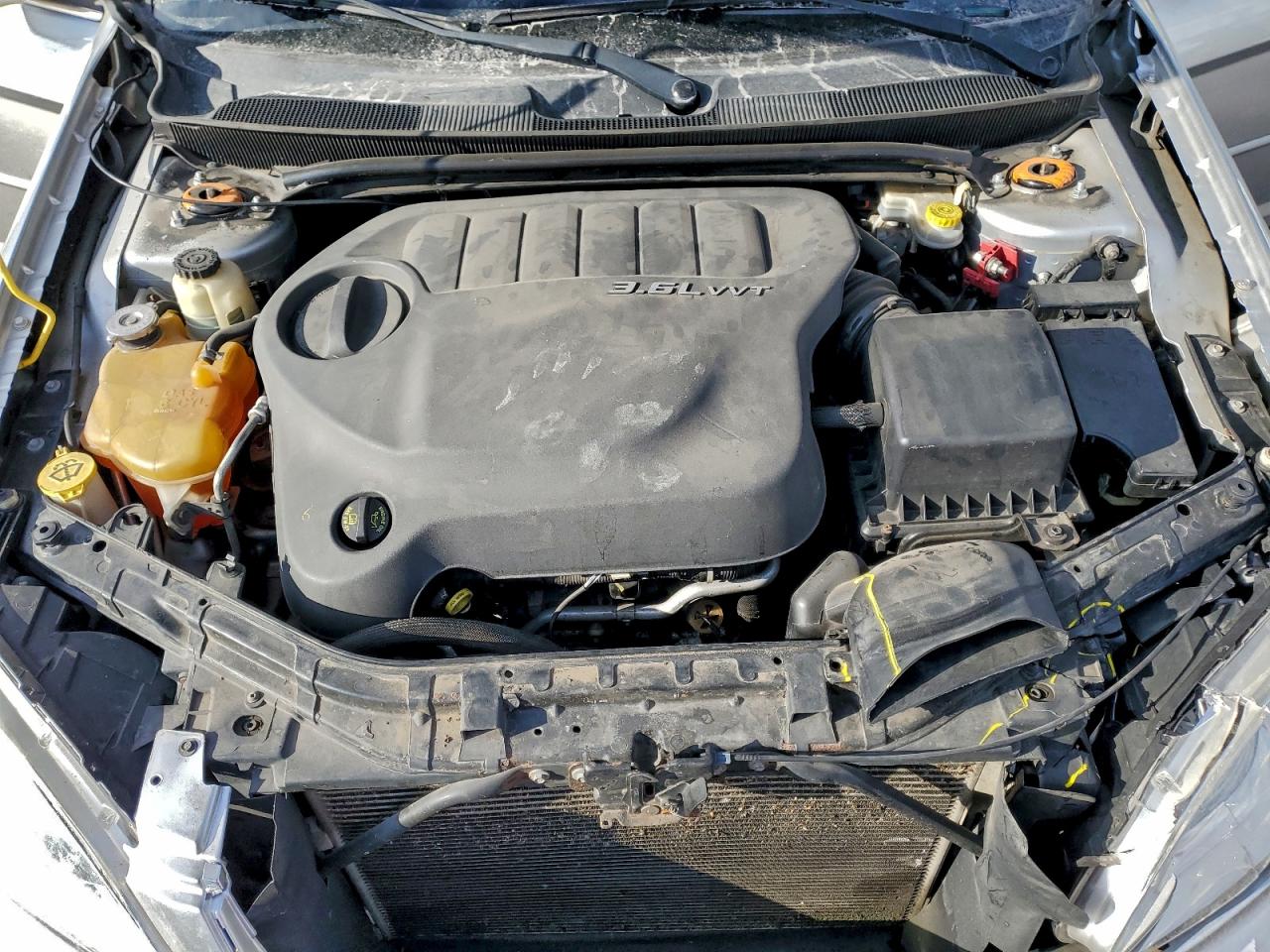 Chrysler 200 Lx Image 2