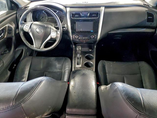 Nissan Altima 2.5 Image 2