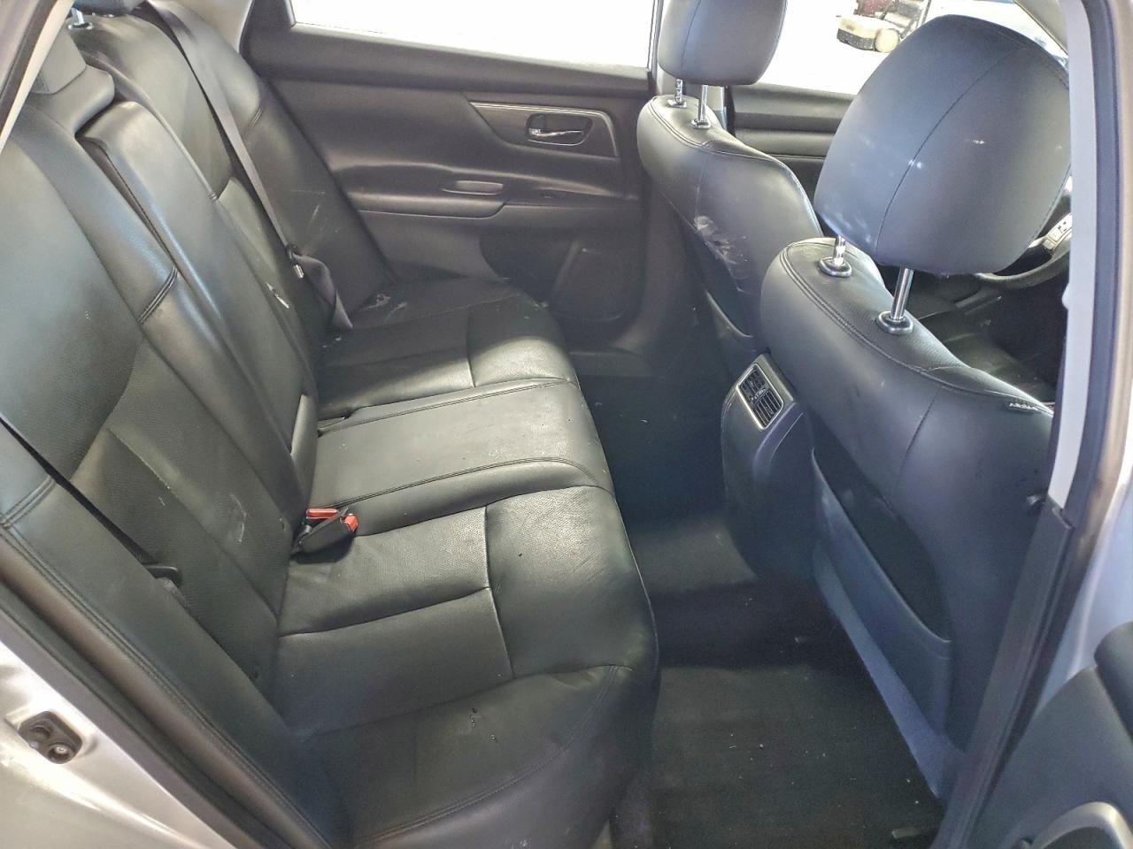 Nissan Altima 2.5 Image 5