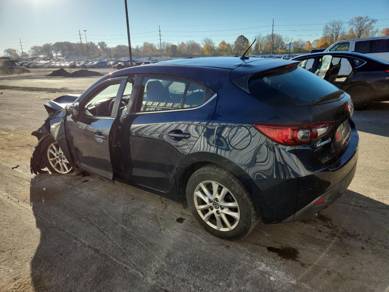 Mazda 3 Touring Image 12