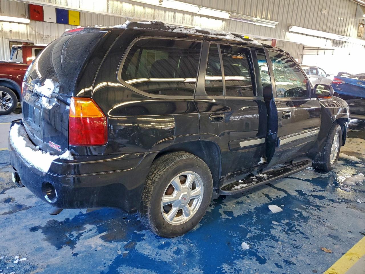 GMC Envoy Image 8
