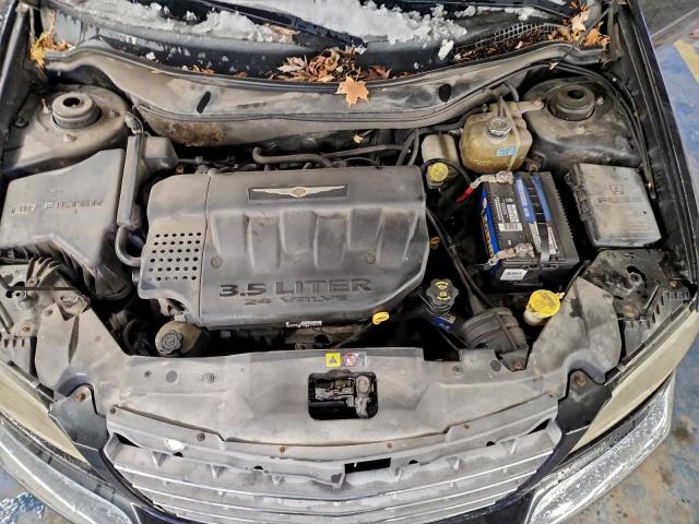 Chrysler Pacifica Touring Image 11