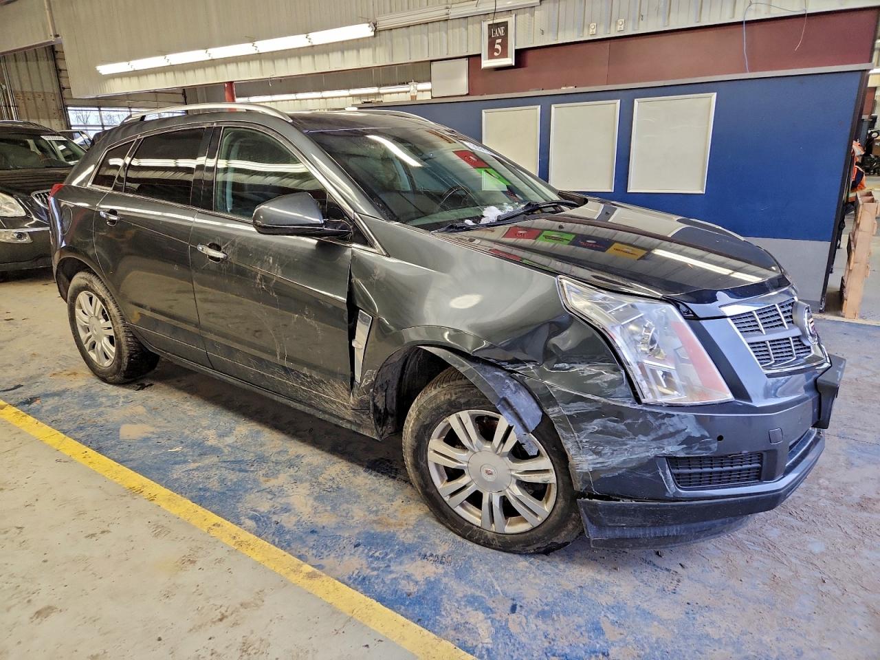 Cadillac SRX Luxury Collection Image 4