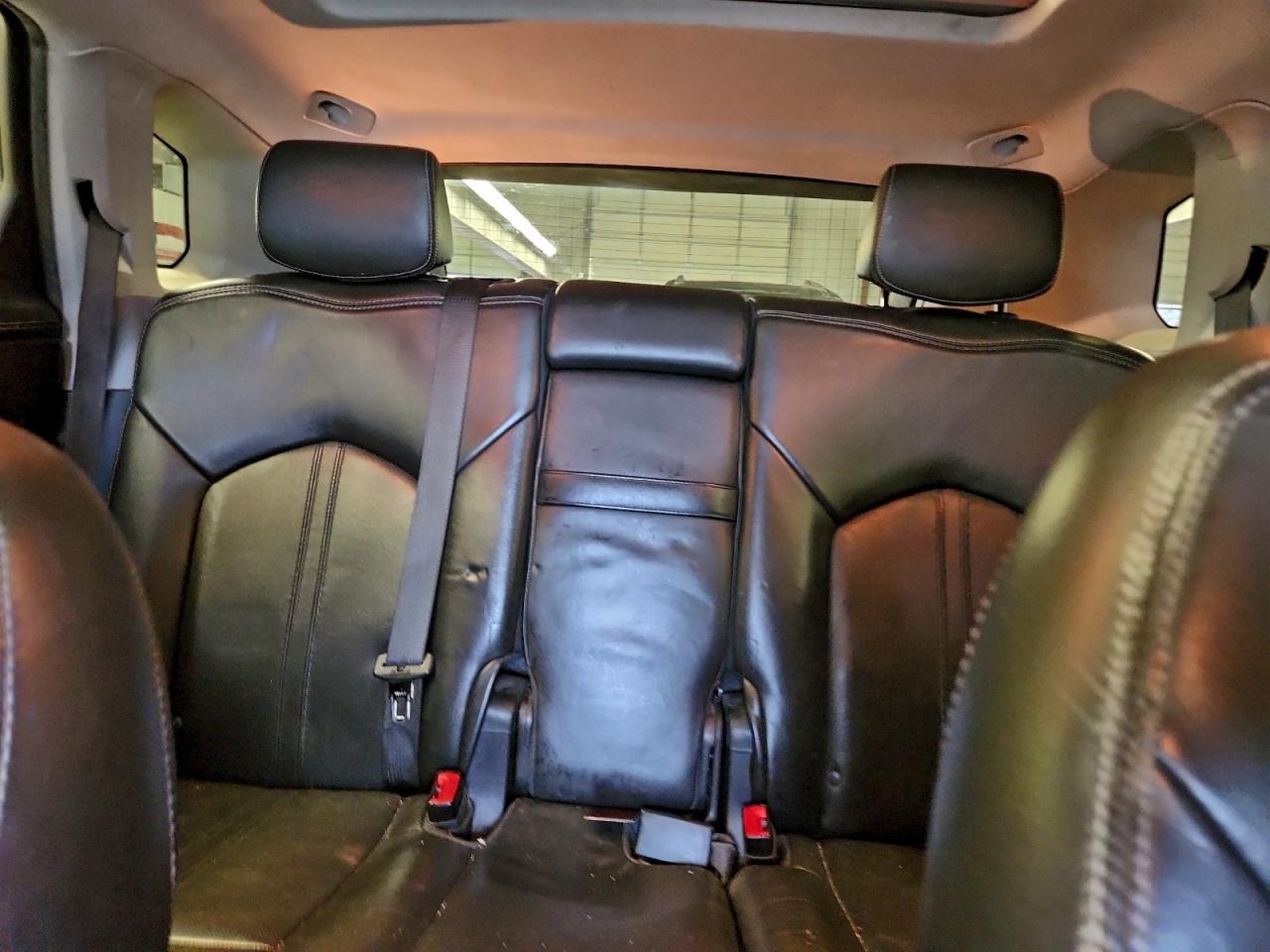 Cadillac SRX Luxury Collection Image 9