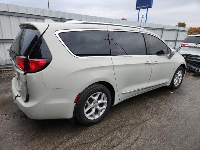 Chrysler Pacifica Touring L Plus Image 2