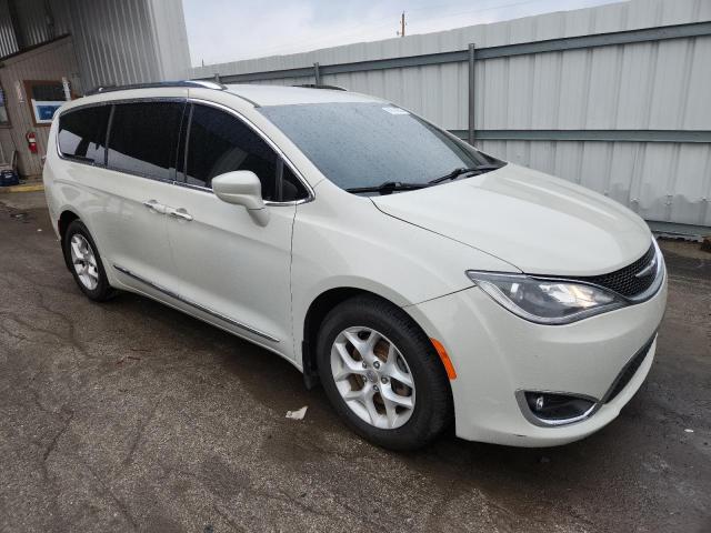 Chrysler Pacifica Touring L Plus Image 3