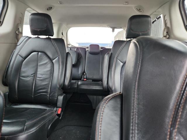 Chrysler Pacifica Touring L Plus Image 12