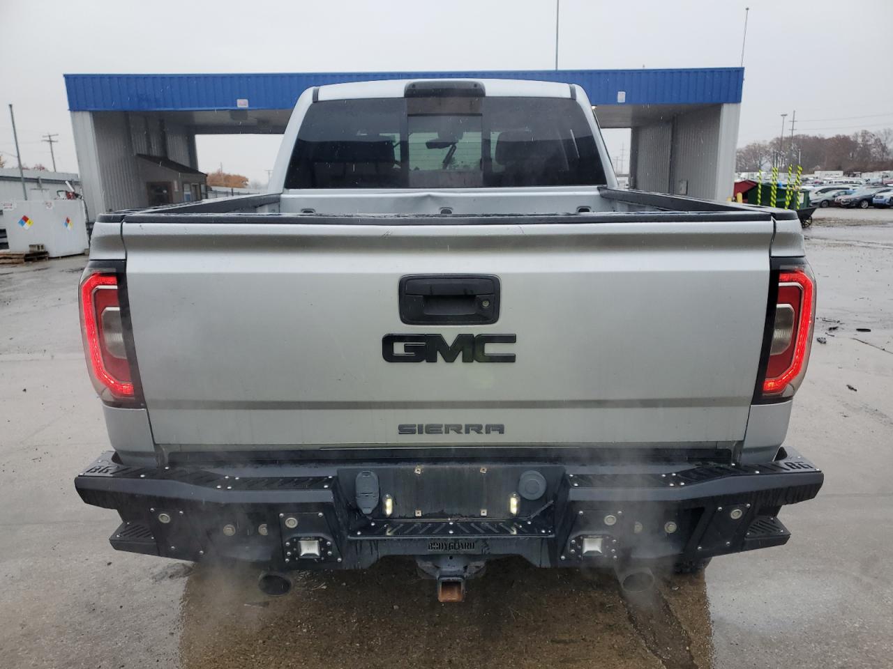GMC Sierra K1500 Slt Image 9