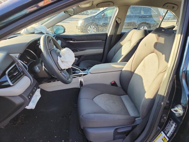 Toyota Camry L Image 3