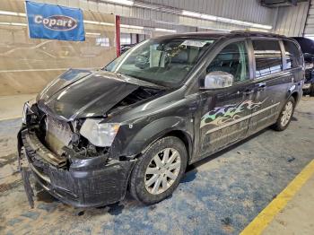 Salvage Chrysler Minivan