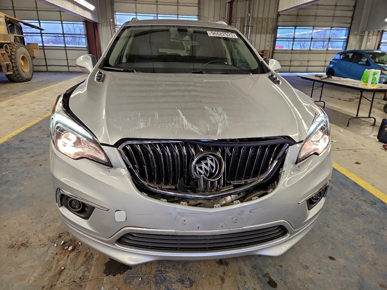 Buick Envision Essence Image 5