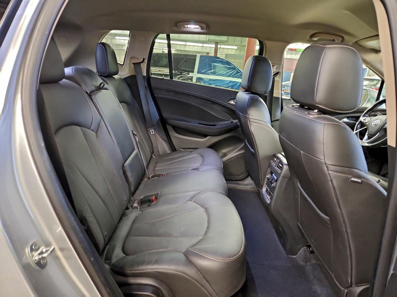 Buick Envision Essence Image 13