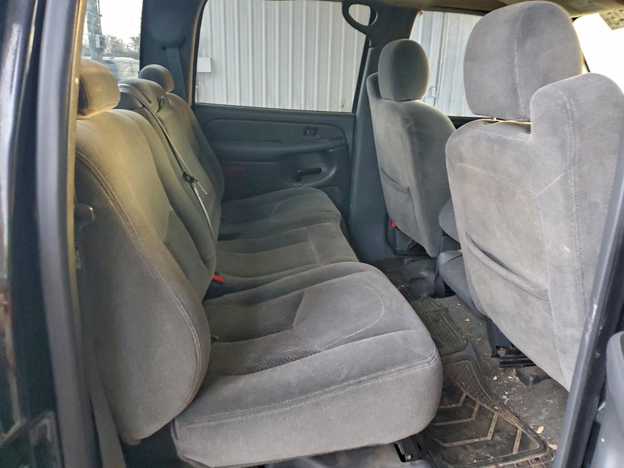 Chevrolet Silverado C1500 Image 12