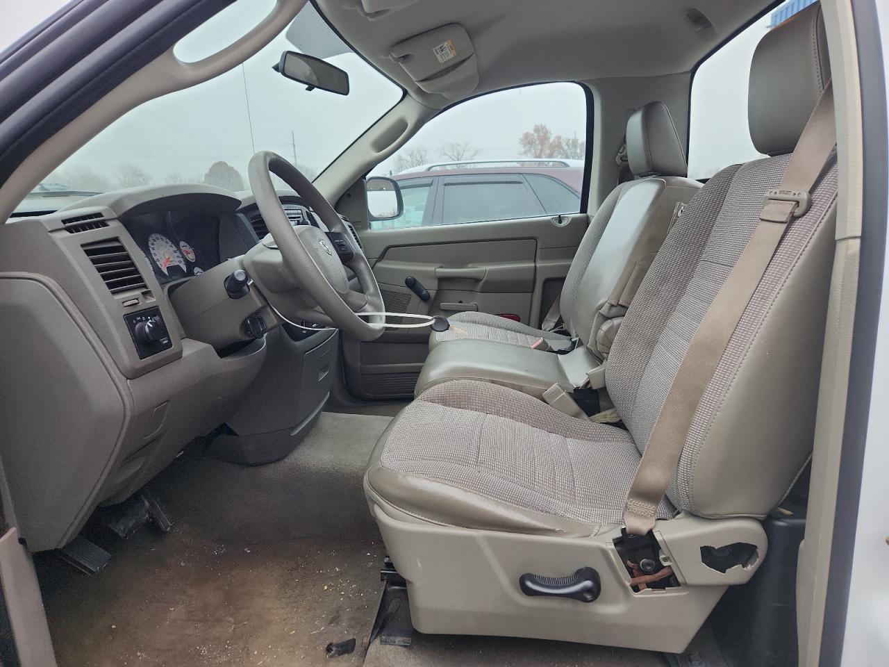 Dodge Ram 1500 St Image 11