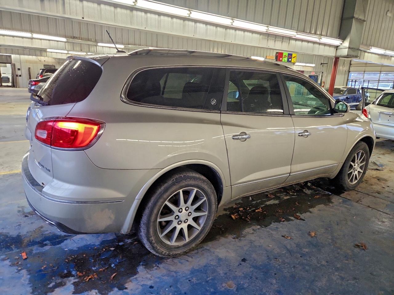 Buick Enclave Image 9