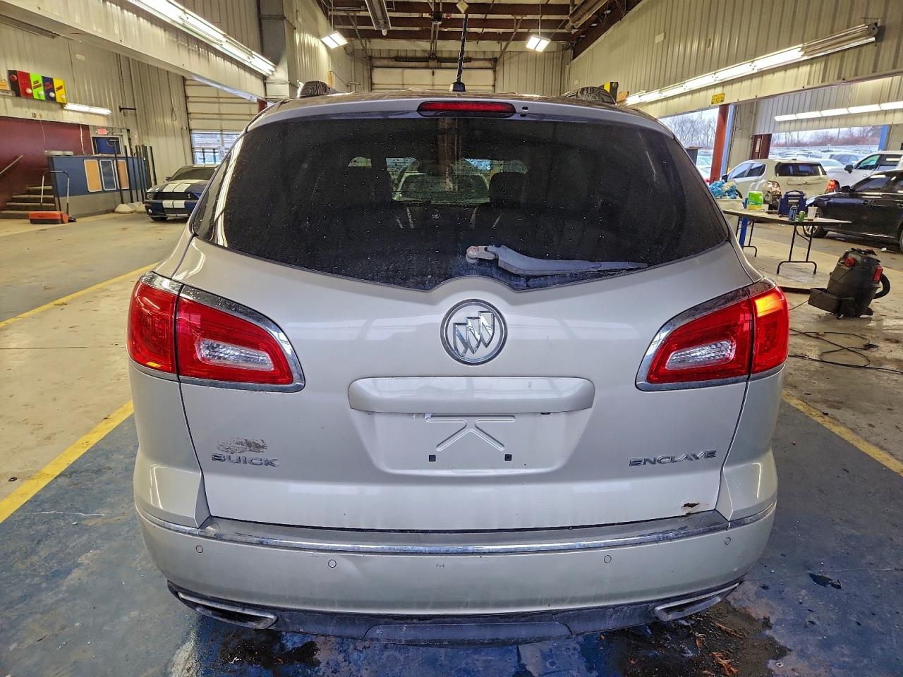 Buick Enclave Image 10