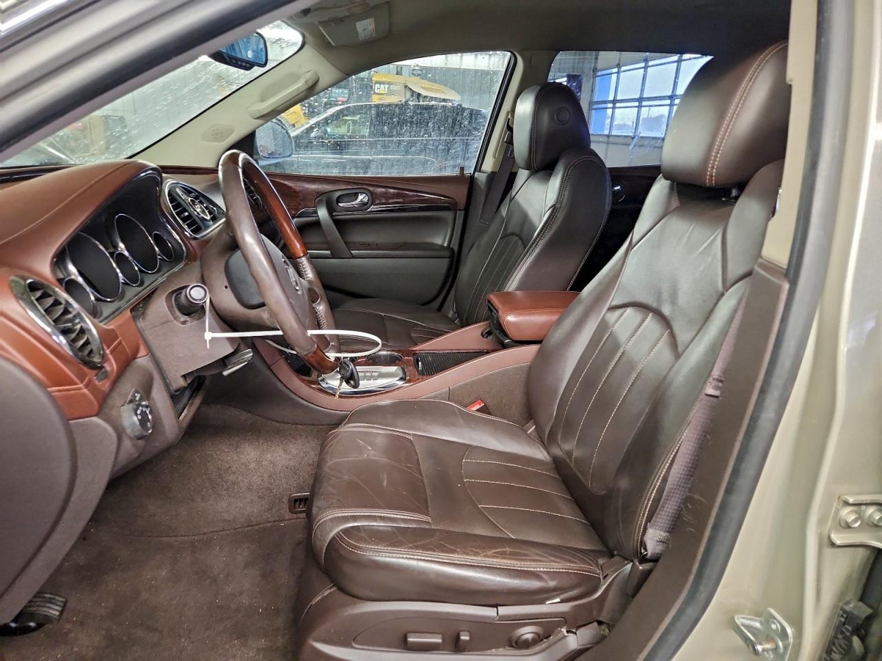 Buick Enclave Image 12