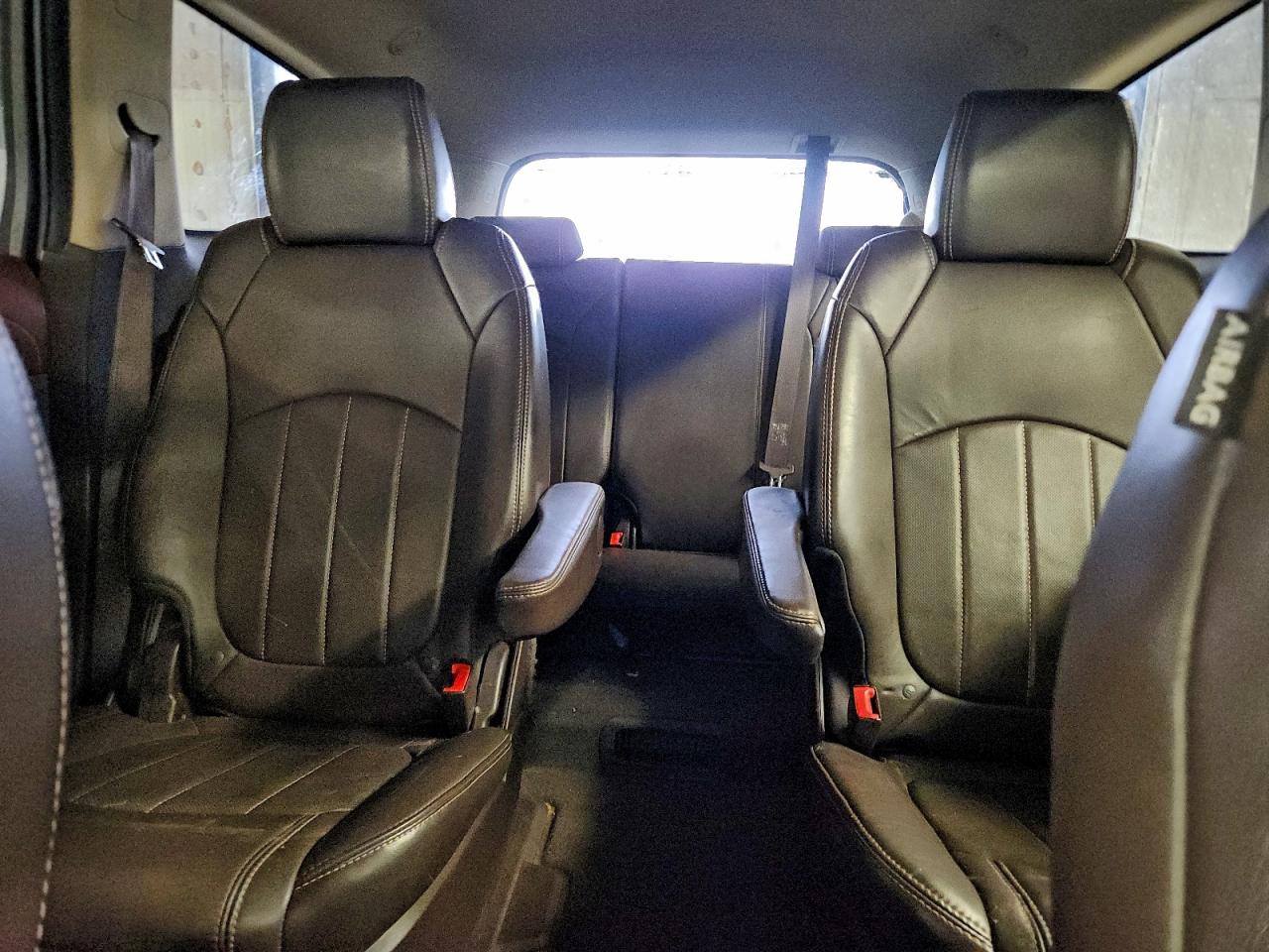 Buick Enclave Image 13