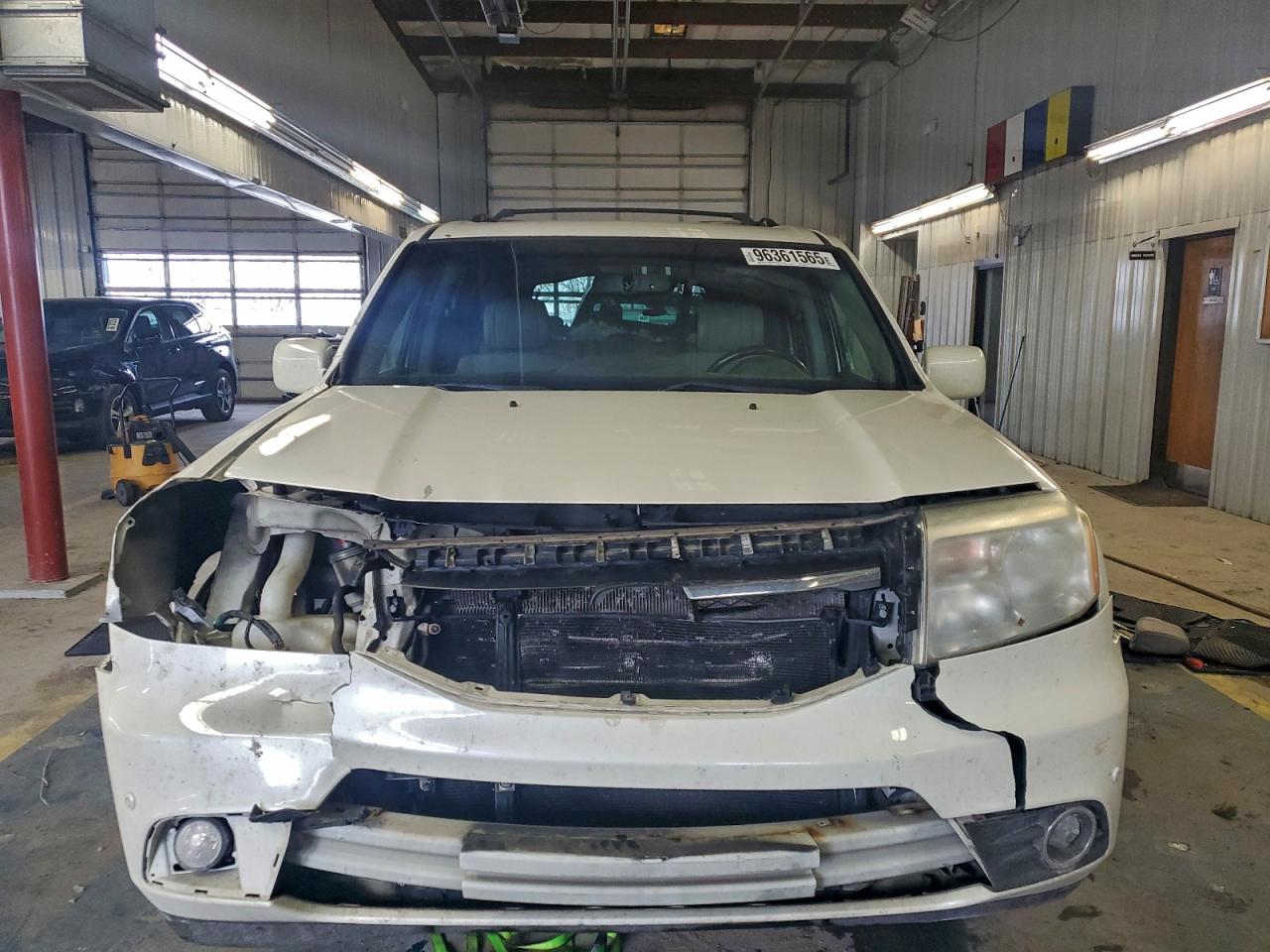 Honda Pilot Touring Image 4