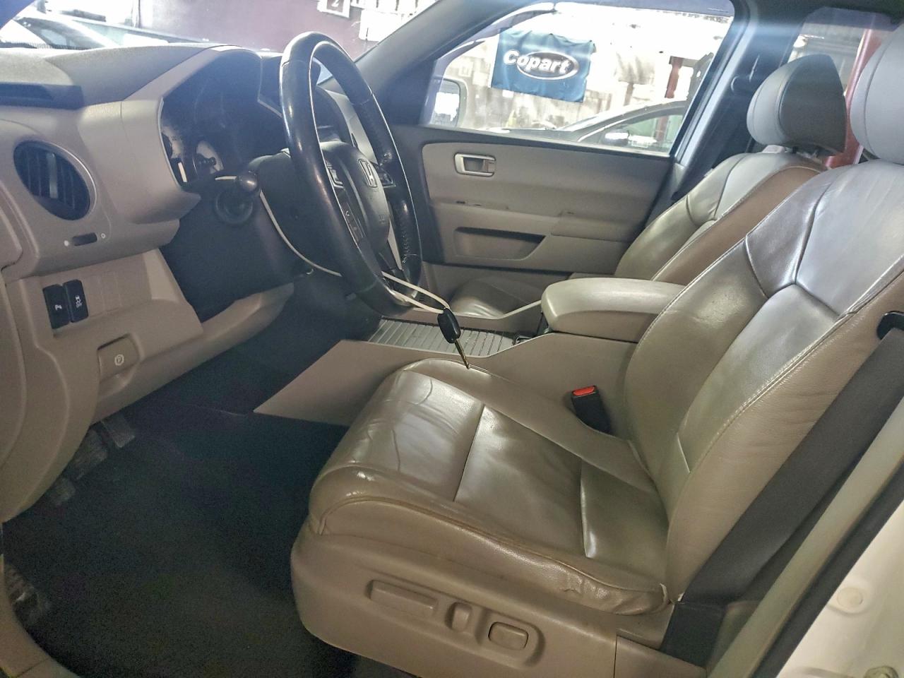 Honda Pilot Touring Image 6