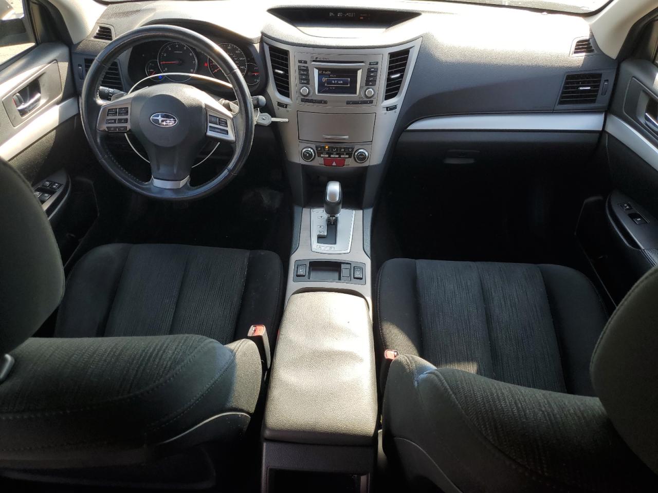 Subaru Outback 2.5i Premium Image 13