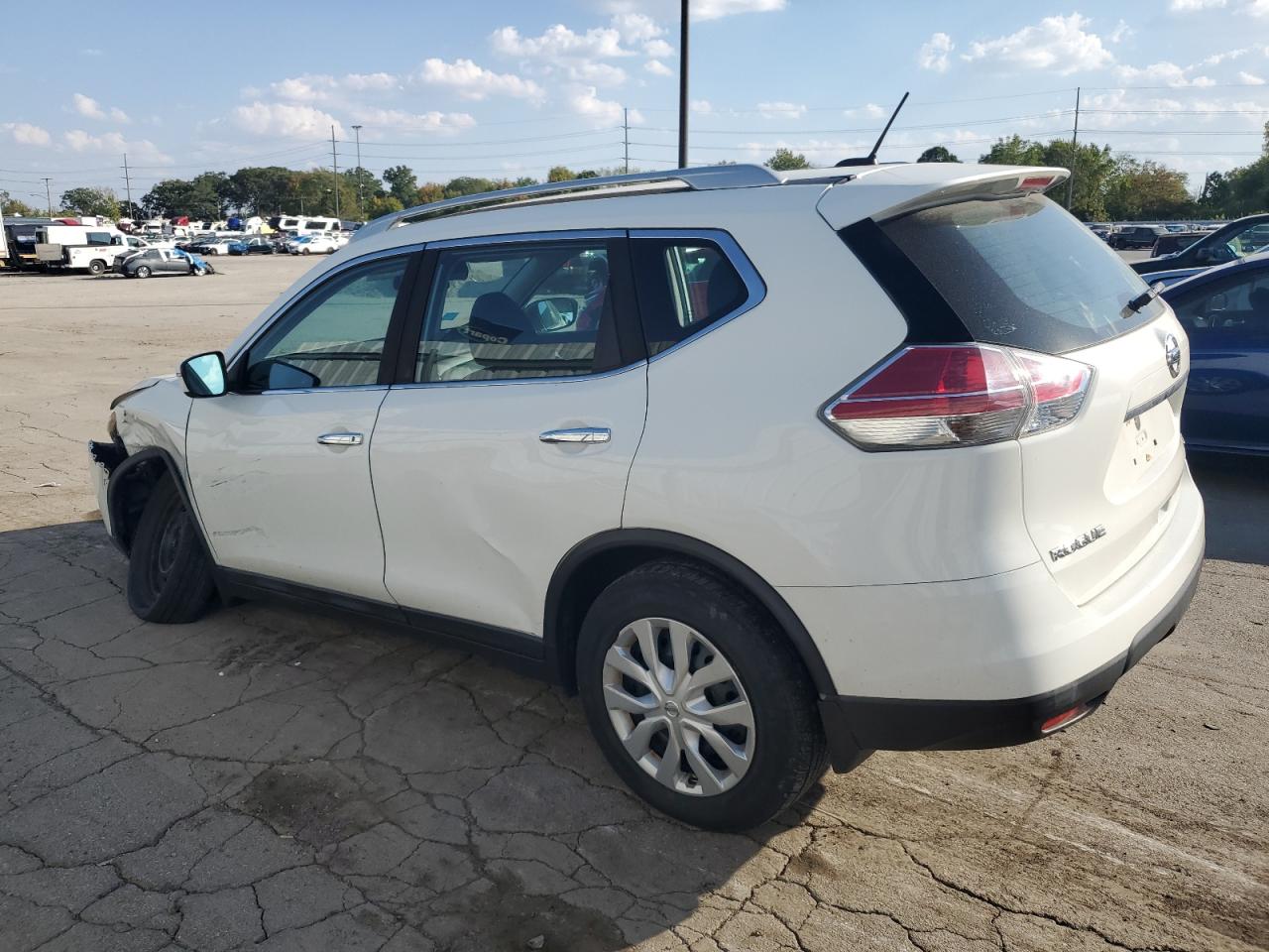 Nissan Rogue S Image 2