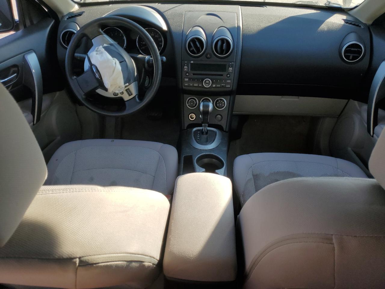 Nissan Rogue S Image 9