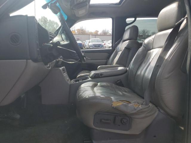 Chevrolet Suburban K1500 Image 6