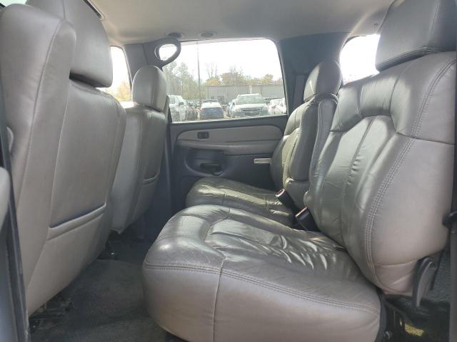 Chevrolet Suburban K1500 Image 4