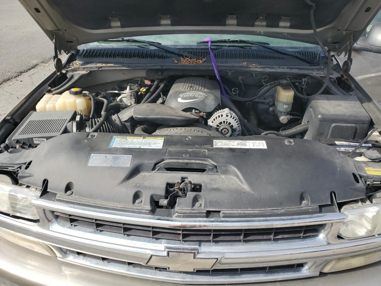 Chevrolet Suburban K1500 Image 10