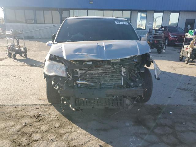 Chrysler Minivan Touring Image 3