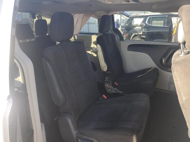 Chrysler Minivan Touring Image 10