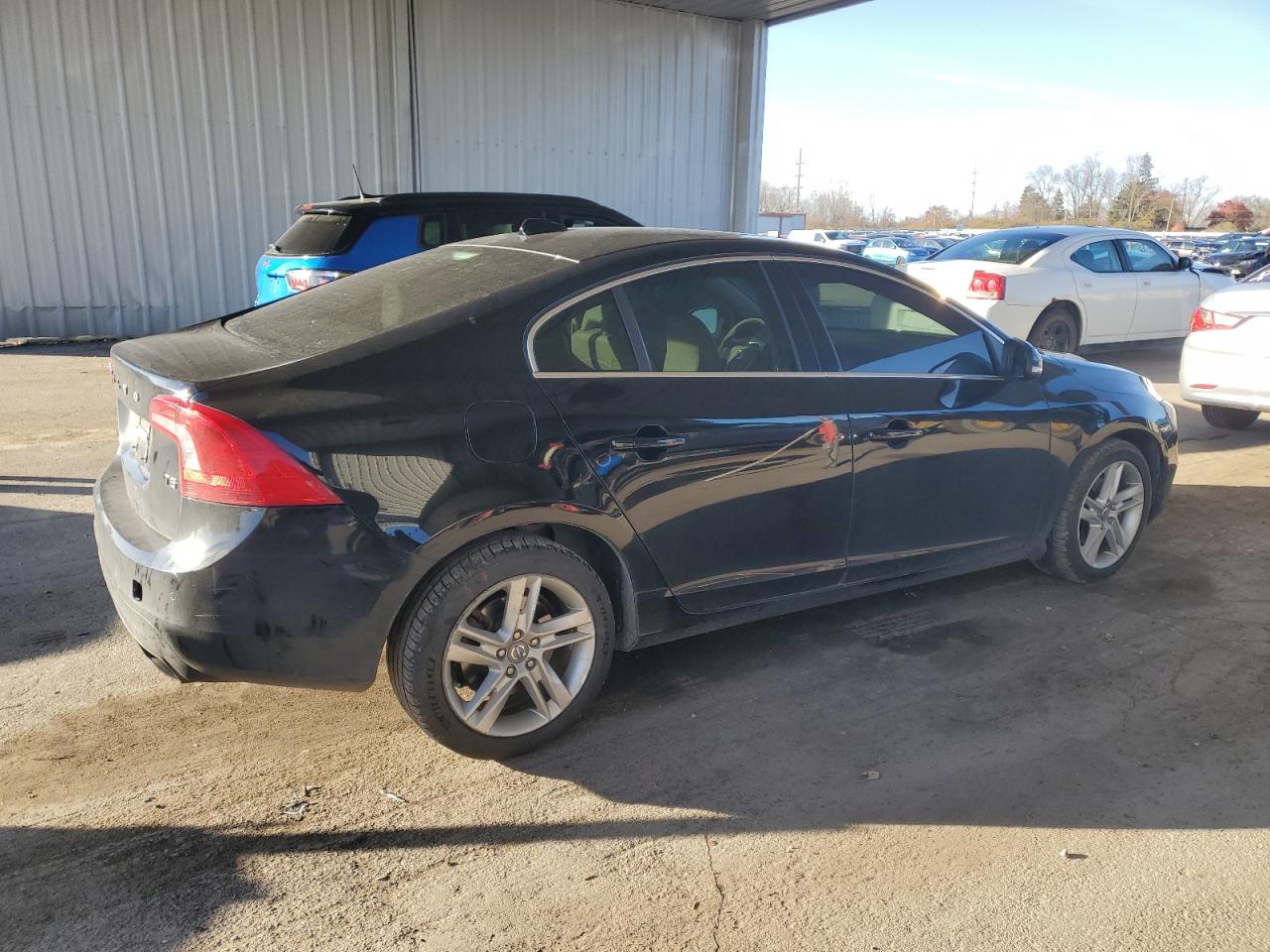 Volvo S60 Premier Image 2