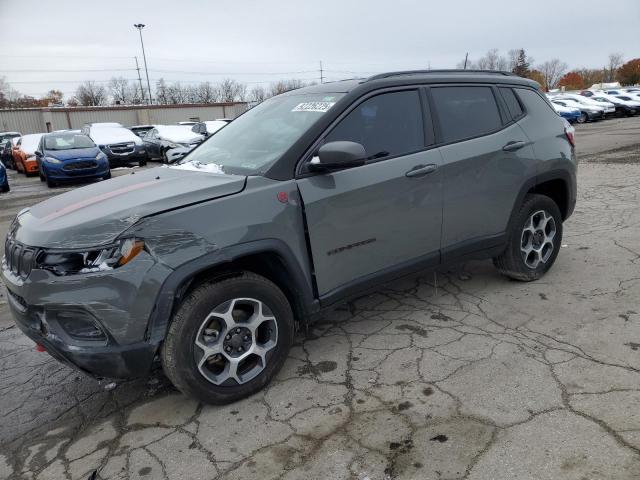  Salvage Jeep Compass