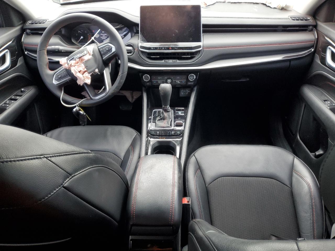 Jeep Compass Trailhawk Image 5