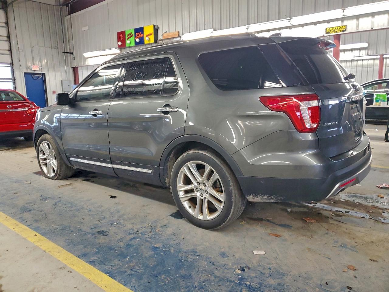 Ford Explorer Limited Image 2